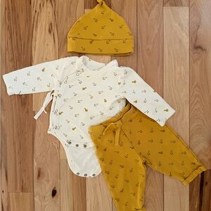 Pehr Mustard & Cream Baby Matching Set with Hat - Ducks